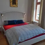 公寓 Kleine Altstadt-wohnung Mit Terrasse *