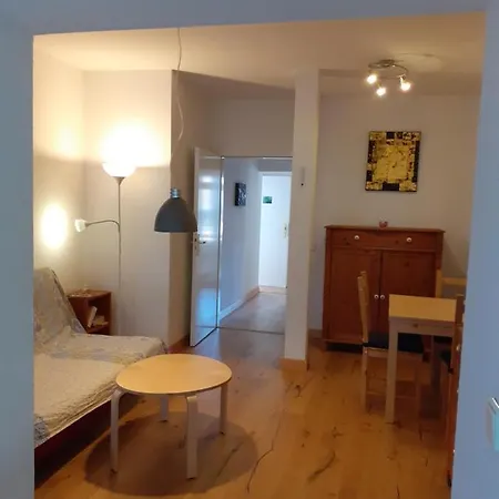 Apartment Kleine Altstadt-wohnung Mit Terrasse Wismar