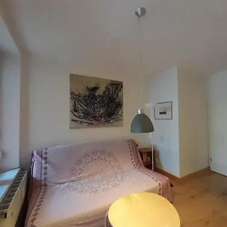Kleine Altstadt-wohnung Mit Terrasse *