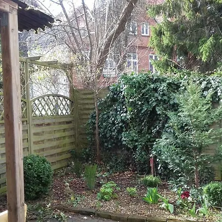 Kleine Altstadt-wohnung Mit Terrasse *